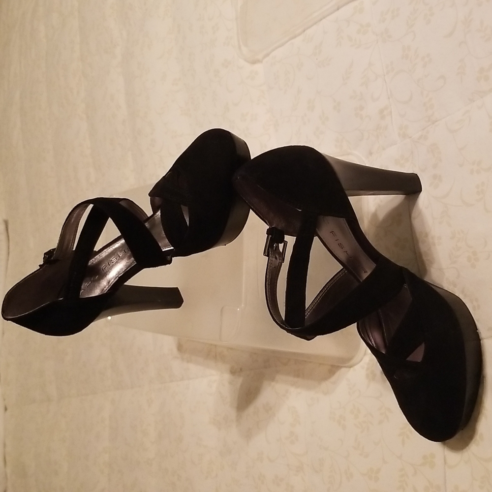 Heels, Marc Fisher, size 7M, black suede, 3-1/2" platform